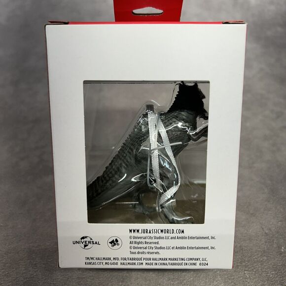 Hallmark Jurassic World Giganotosaurus Dinosaur Ornament - Picture 3 of 8
